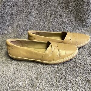 Clark’s Sand Leather Women’s Shoes